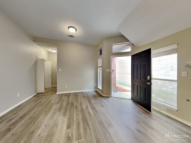 Foto del edificio - 5208 Wolverton Ct