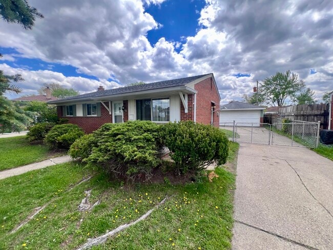 Building Photo - 2252 Winston Dr
