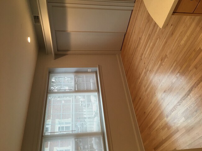 Foto del edificio - 3118 W Diversey Ave