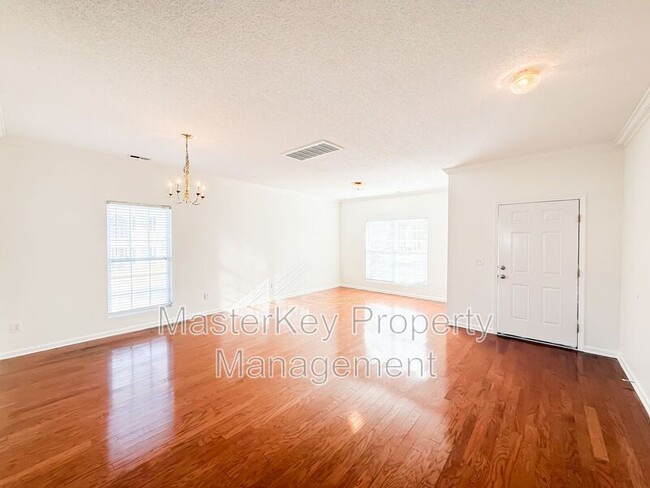 Foto del edificio - 4459 Karlbrook Ln