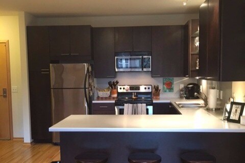 Large kitchen - 2922 Aldrich Ave S