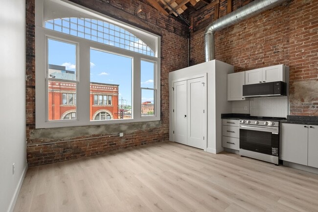 Foto del edificio - 266 E Michigan Ave