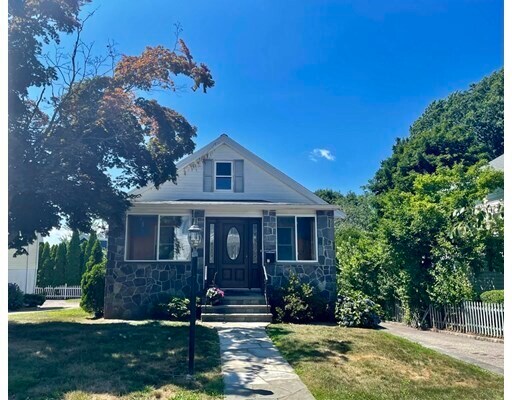 Primary Photo - 17 Thaxter Rd