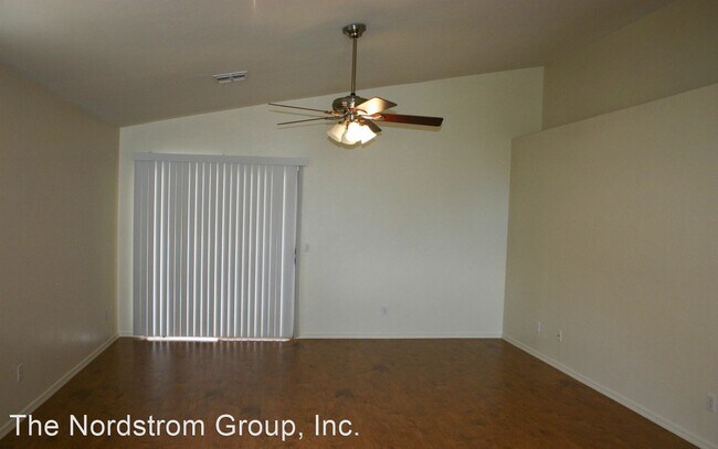 Building Photo - 3 br, 2 bath House - 2440 N Creek Vista Drive