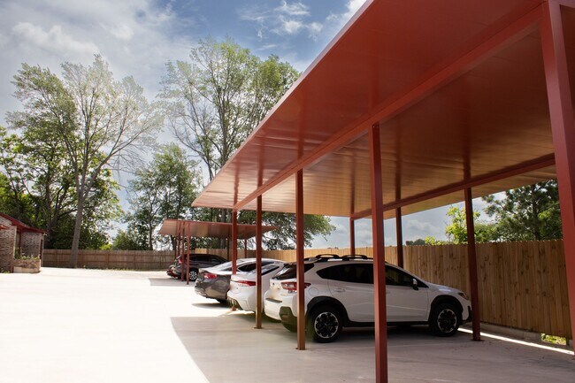 Foto del edificio - Spring Break Special - Move in NOW!!! and stay one month free