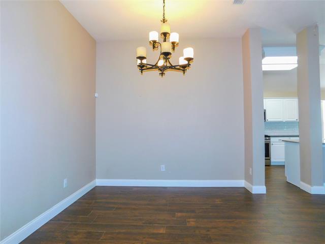Foto del edificio - 2508 Hollow Ridge Dr