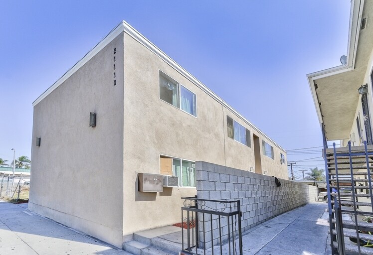 Foto del edificio - 21110 Norwalk Blvd