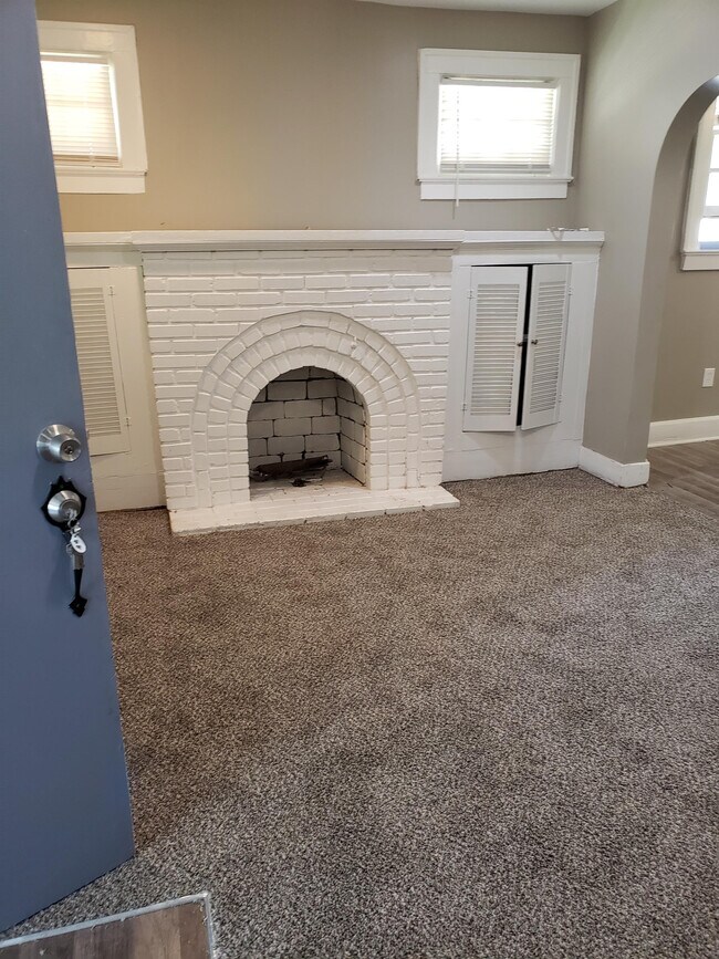 Building Photo - 4141 Agnes Ave