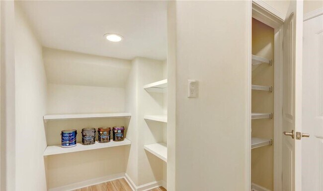 Building Photo - 139 Sonata Cir