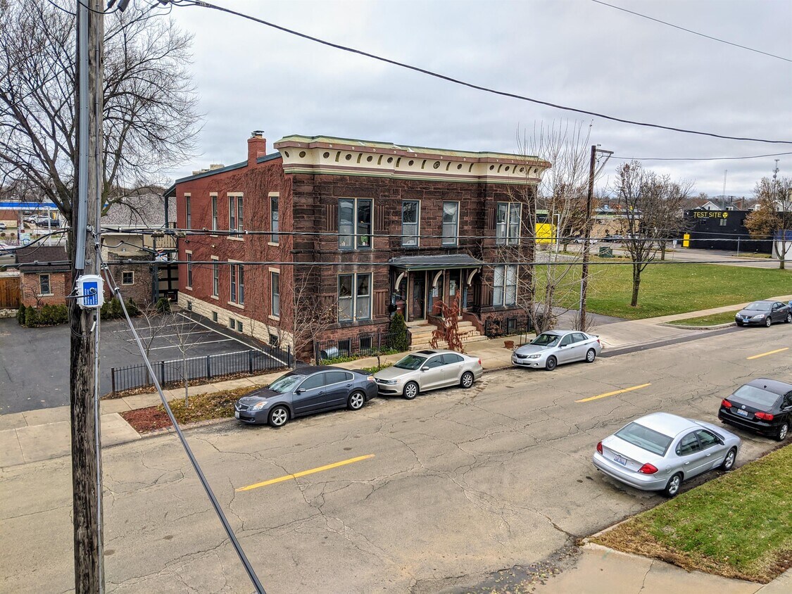 Primary Photo - 512 Market St
