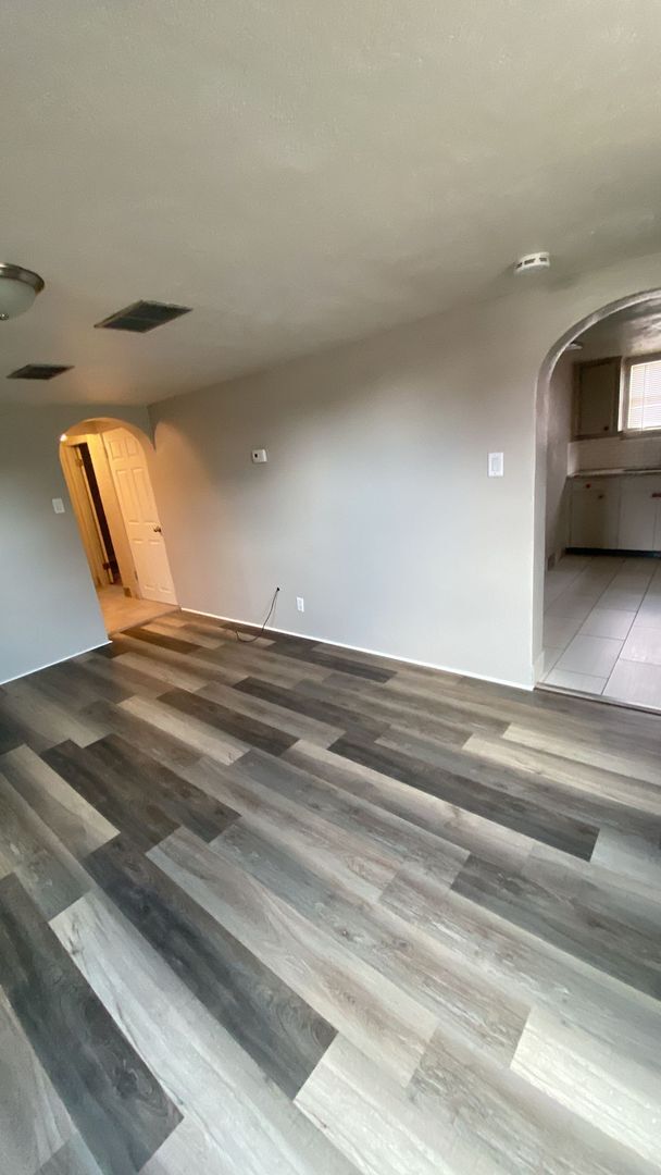 Foto del edificio - Nice Basement Duplex
