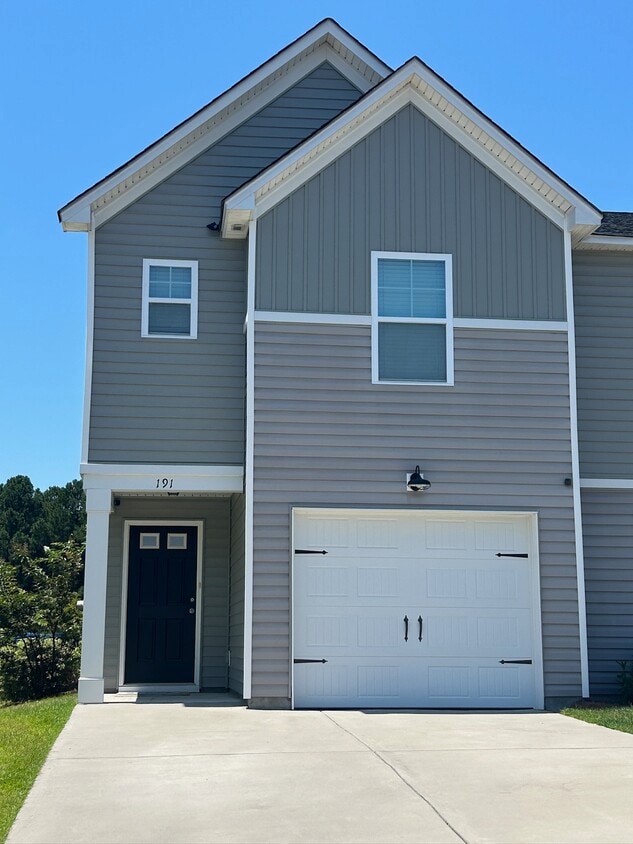 Exterior (Front) - 191 Silver Run Pl