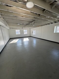 Building Photo - 5701 NW Radial Hwy