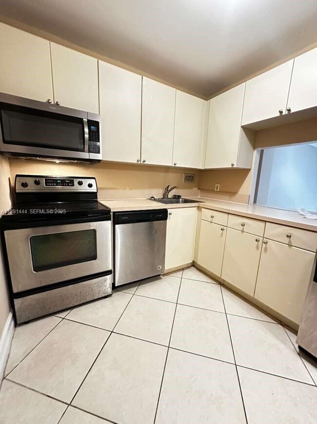 Foto del edificio - 1455 N Treasure Dr