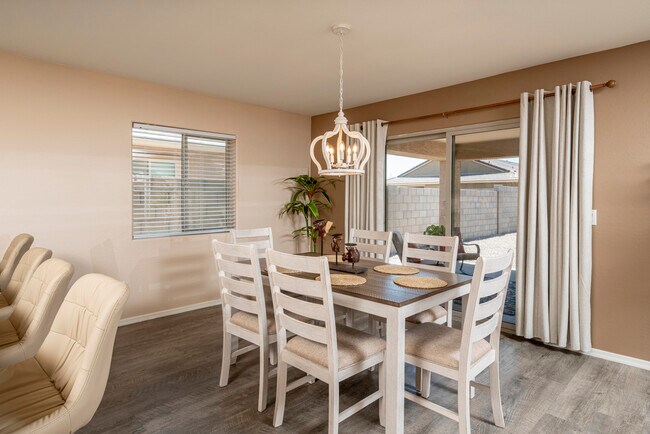 Building Photo - 1547 E Inouye Dr