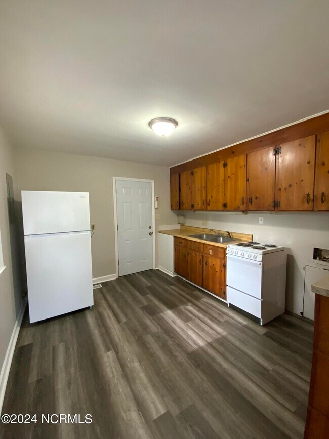 Building Photo - 43 Sophia Dr