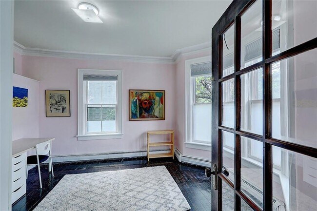 Foto del edificio - 61 Doyle Ave