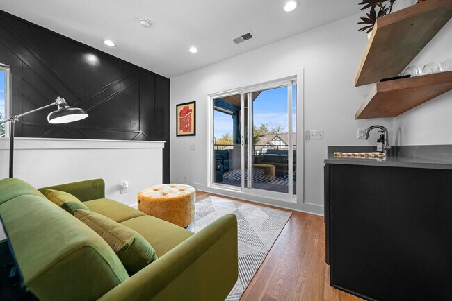 Foto del edificio - 1102C Buchanan St