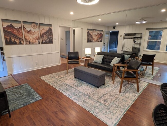 Building Photo - 4421 Cedar Mountain Dr