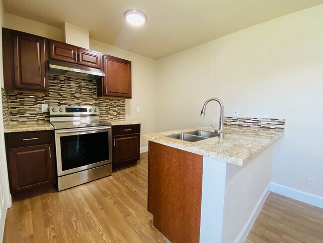 Foto del edificio - $1,650 Peach and Shaw, Charming 2 Bedroom ...