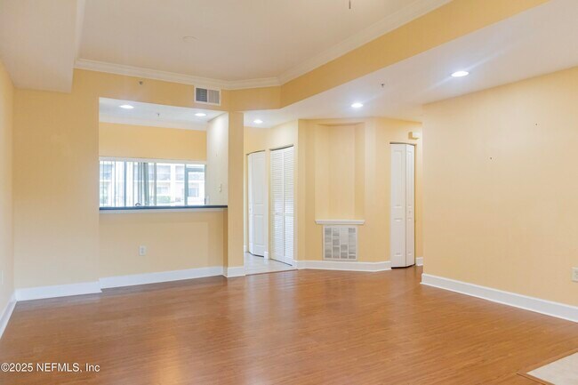 Foto del edificio - 9745 Touchton Rd