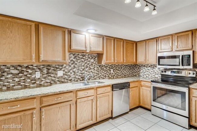Building Photo - 3 br, 2 bath House - 1423 La Paloma Cir UNIT