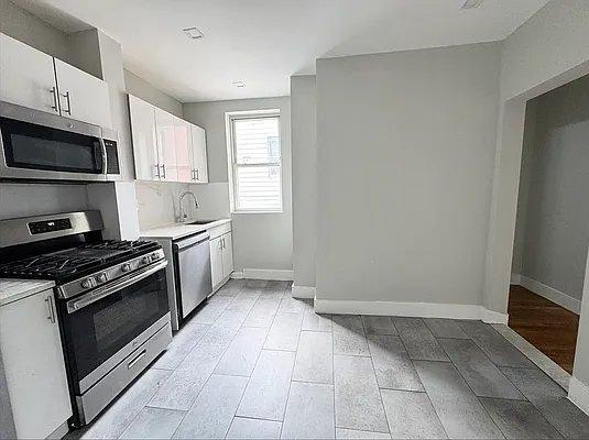 Foto principal - 1 bedroom in Bronx NY 10471