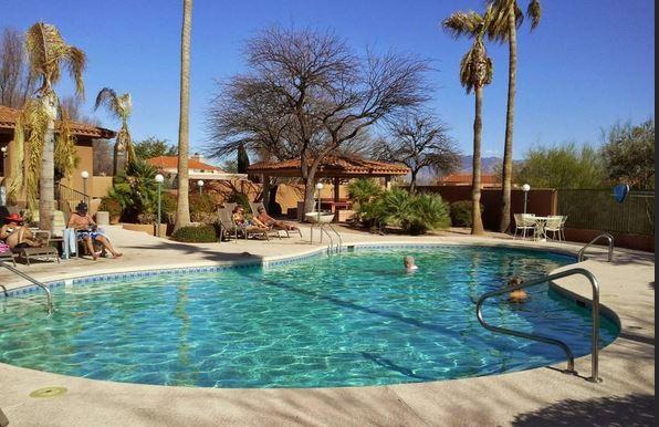 Community pool - 3420 N Country Club Vista Plz