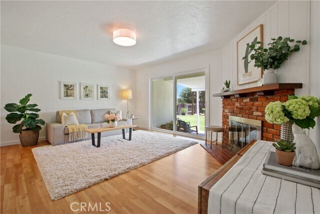 Foto del edificio - 18182 Theodora Dr