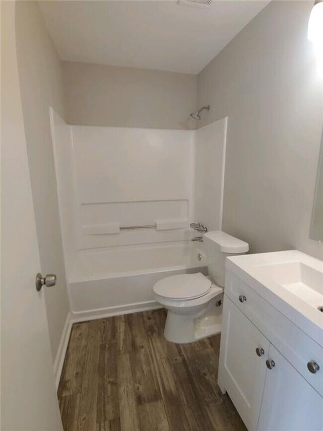 Foto del edificio - 5451 Farmview Close