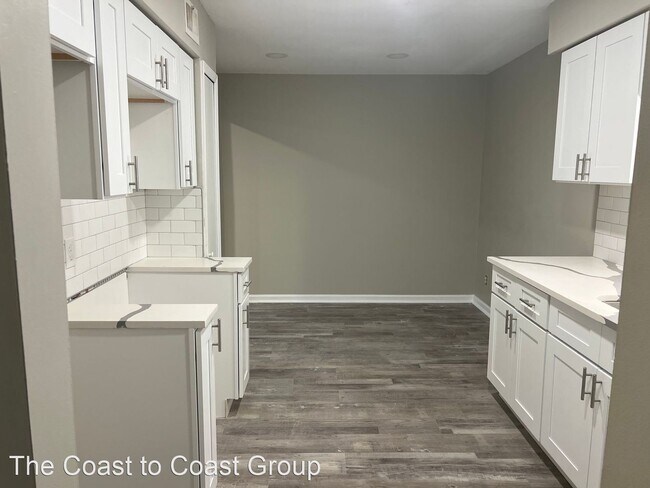 Building Photo - 2 br, 2 bath House - 501 University - 103