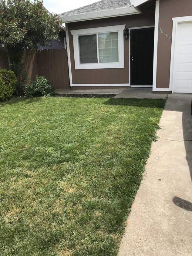 Primary Photo - 2 bedroom in Sacramento CA 95827
