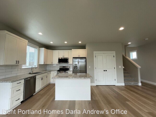 Building Photo - 4 br, 2.5 bath House - 3157 SW 41st Street