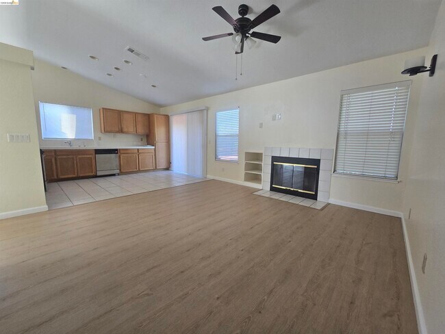 Foto del edificio - 5128 Hereford Ct