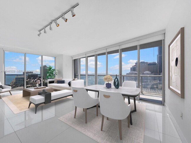 Foto del edificio - 495 Brickell Ave