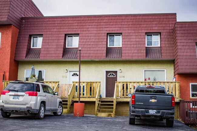 Photo du bâtiment - Finlayson Drive Townhomes