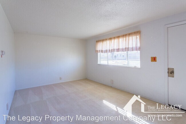 Building Photo - 2 br, 1 bath House - 1347 Sheridan Dr.