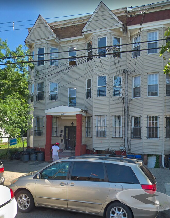 Primary Photo - 134 Stegman St