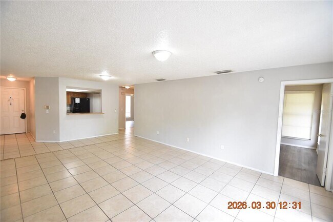 Building Photo - 2014 E Linebaugh Ave.