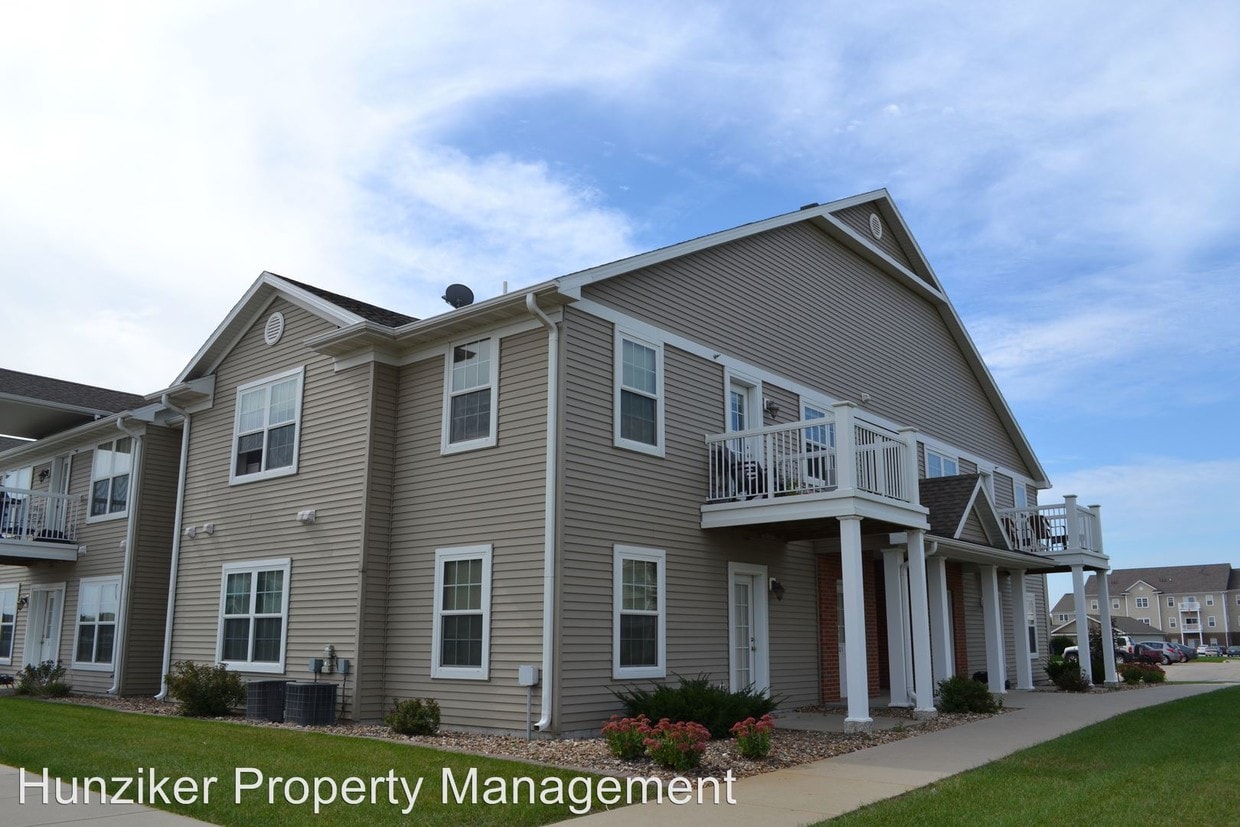 Building Photo - 1422 Walton Dr