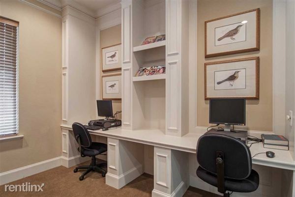 Foto del edificio - 3701 Luella Blvd