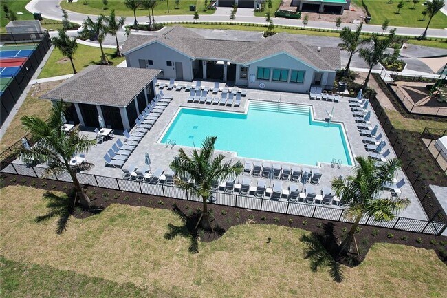Foto del edificio - 8057 Shr Lk Dr
