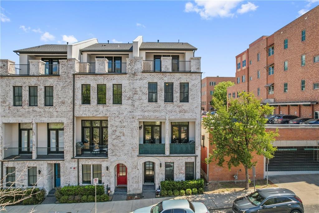 Foto principal - 1155 Curve St