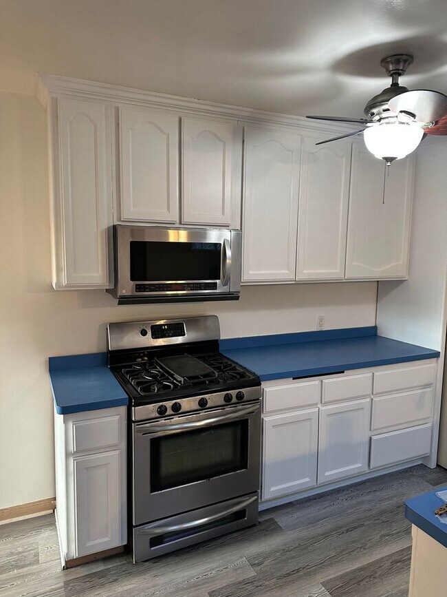 Foto del edificio - 3 BEDROOM 2 BATH HOUSE - South Torrance