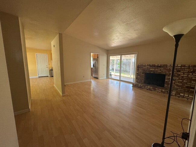 Building Photo - 2012 Lancey Dr