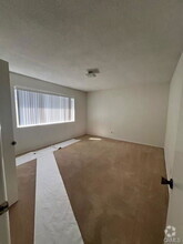 Building Photo - 2424 W 228th St