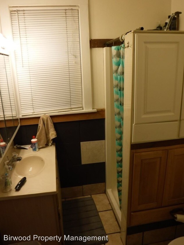 Foto del edificio - 6 br, 2 bath House - 514 W. Mifflin St.