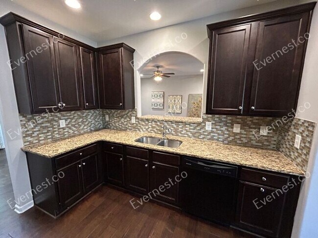 Foto del edificio - 3869 Lake Manor Way