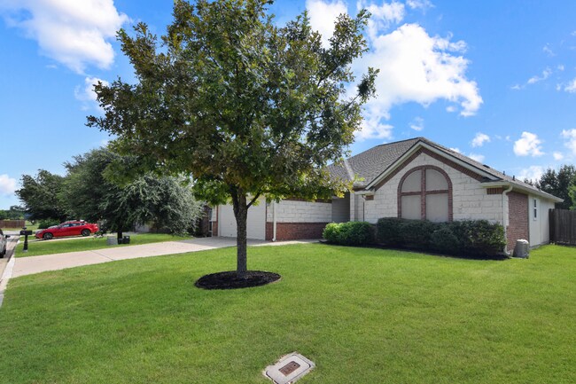 Foto del edificio - 5619 Fair Hill Dr