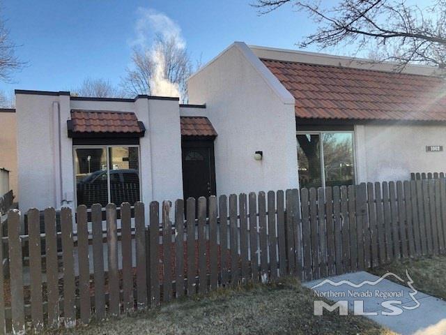 Primary Photo - 1002 Baywood Dr